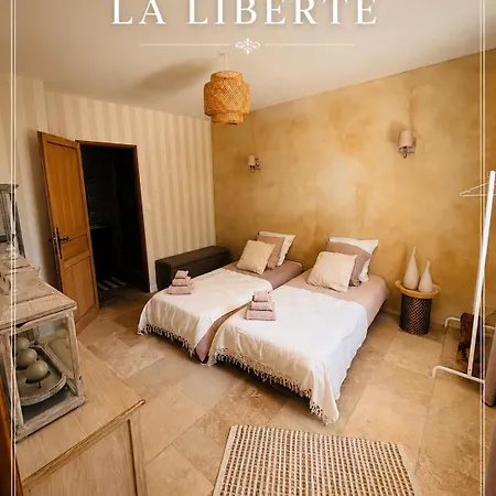 De La Liberte 펜션